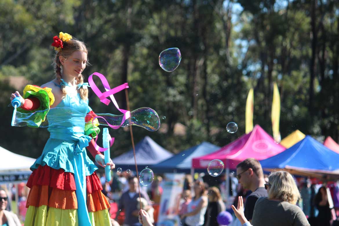 roving entertainers